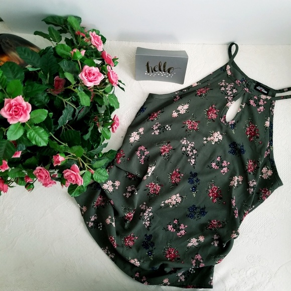 Papaya Tops - Olive sleeveless floral top
